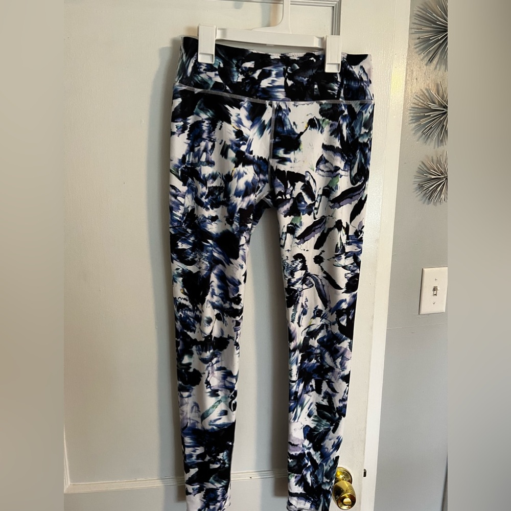 Fabletics printed leggings